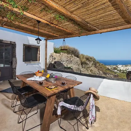 Old Vourvoulos Houses